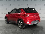 2022 Hyundai Venue Essential w/Two-Tone image 3