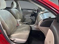 2013 Toyota Corolla 4dr Sdn Auto CE