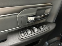 2023 RAM 1500 Classic SLT 4x4 Crew Cab | Black Appearance | Low KM's