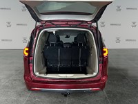 2022 Chrysler Pacifica Hybrid Touring L | Local Trade IN