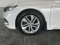 2018 Honda Accord LX | Ultra Low KM's