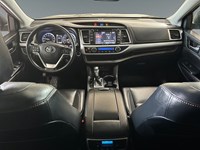 2019 Toyota Highlander AWD XLE | 8-PASS
