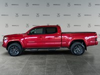 2020 Toyota Tacoma 4x4 Double Cab | Low KM's