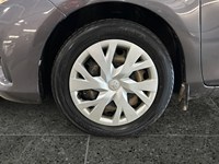 2019 Toyota Yaris LE Hatch | Ultra Low KM's