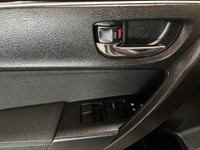 2018 Toyota Corolla LE Upgrade | Sunroof | Alloy Wheels | Ultra Low KM