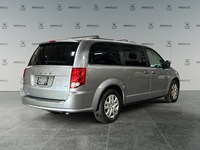 2017 Dodge Grand Caravan SXT | Stow N GO