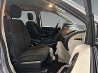 2017 Dodge Grand Caravan SXT | Stow N GO