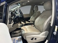 2018 Chrysler Pacifica Hybrid Touring-L | Ultra Low KM's