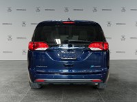 2018 Chrysler Pacifica Hybrid Touring-L | Ultra Low KM's