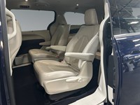 2018 Chrysler Pacifica Hybrid Touring-L | Ultra Low KM's
