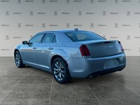 2021 Chrysler 300 Touring L AWD | Low KM’s