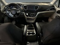 2022 Chrysler Grand Caravan SXT | Low KM's