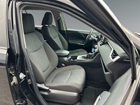 2021 Toyota RAV4 LE AWD | Ultra Low KM's