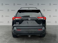 2021 Toyota RAV4 LE AWD | Ultra Low KM's