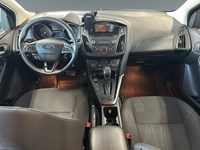 2017 Ford Focus SE | Low KM's