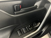 2021 Toyota RAV4 Hybrid LE AWD | Low Km’s