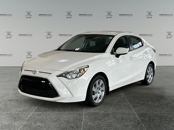 2017 Toyota Yaris Base (M6)