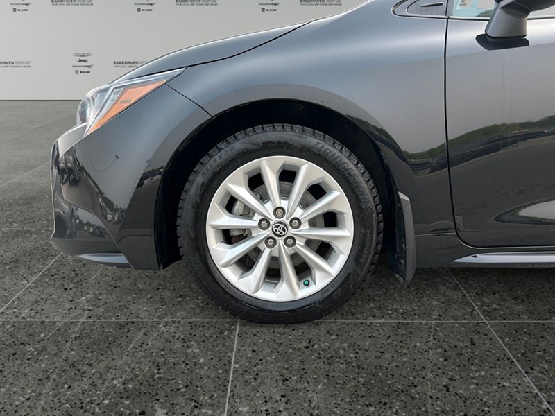 2022 Toyota Corolla LE Upgrade | Low KM's