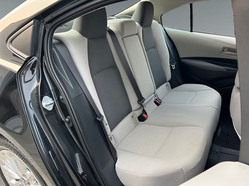 2022 Toyota Corolla LE Upgrade | Low KM's