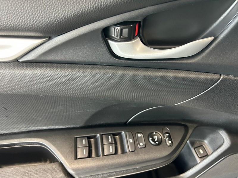 2020 Honda Civic LX | Low KM's