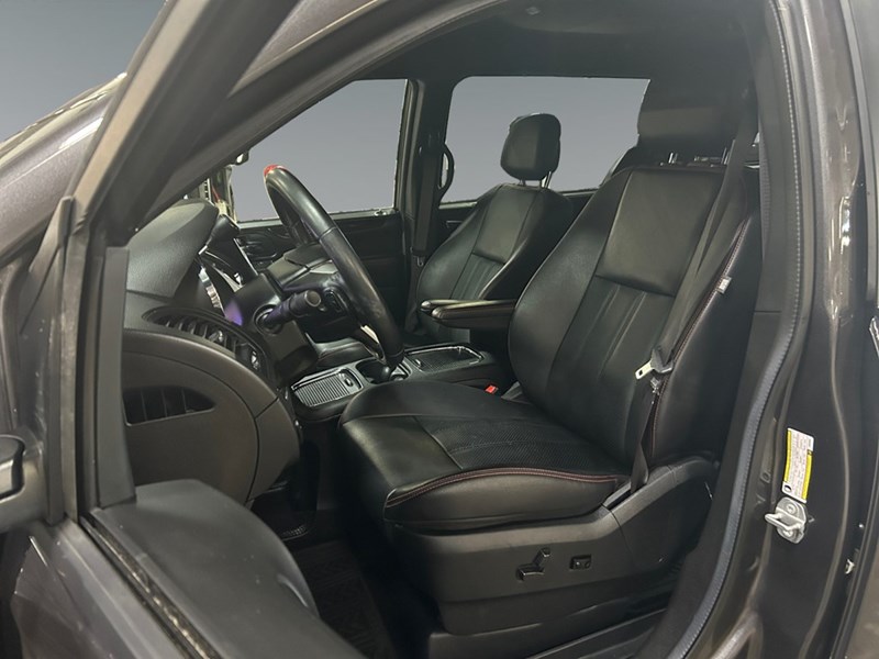 2020 Dodge Grand Caravan GT | Leather | Nav & DVD & Much MORE