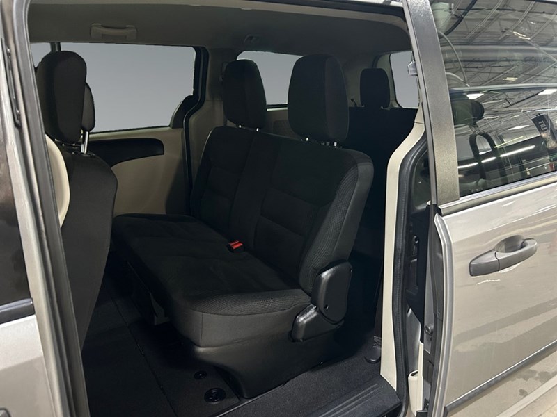 2017 Dodge Grand Caravan Canada Value Package | Ultra Low KM's