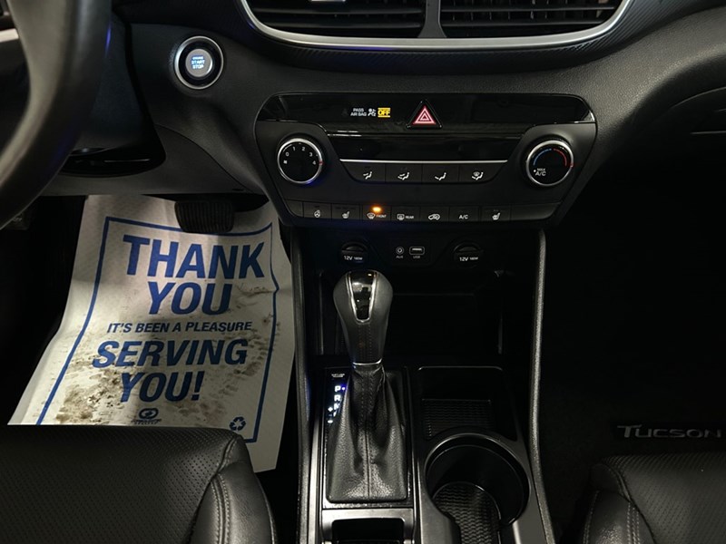 2020 Hyundai Tucson Preferred AWD w/Sun & Leather Package | Low KM’s