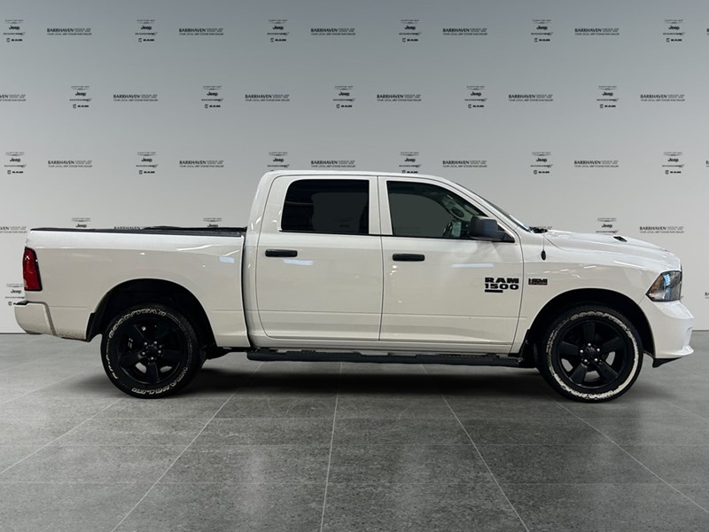 2021 RAM 1500 Classic Express 4x4 Crew Cab | Hemi V8 | Low KM's