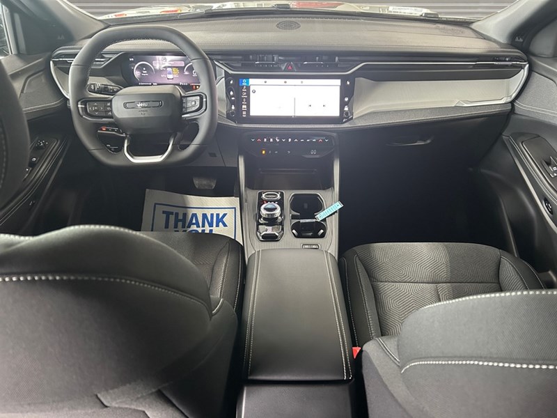 2026 Jeep Cherokee Laredo 4x4