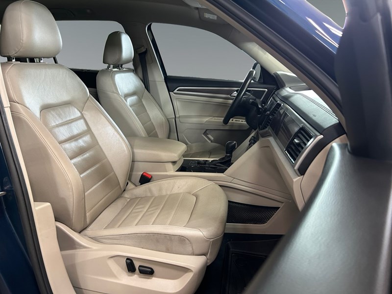 2019 Volkswagen Atlas Highline R-Line 3.6 FSI 4MOTION | Low KM's