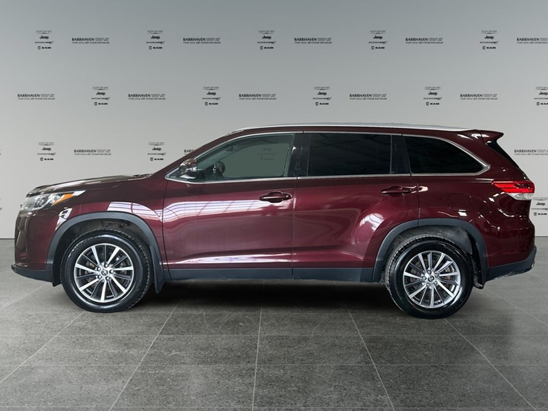 2019 Toyota Highlander AWD XLE | 8-PASS
