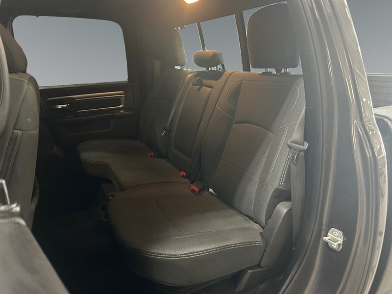 2021 RAM 1500 Classic Warlock 4x4 Crew V8 | Sunroof | Local Trade