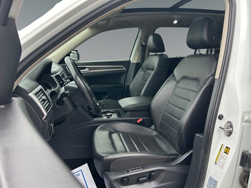 2018 Volkswagen Atlas Highline 3.6 FSI 4MOTION | Ultra Low KM's