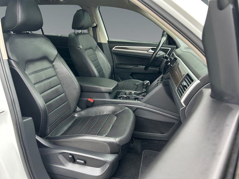 2018 Volkswagen Atlas Highline 3.6 FSI 4MOTION | Ultra Low KM's
