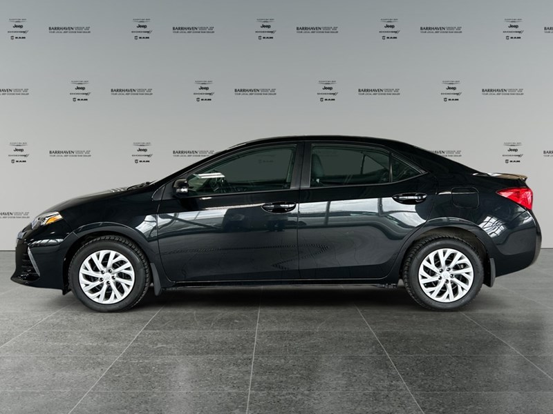 2019 Toyota Corolla SE | Ultra Low KM's