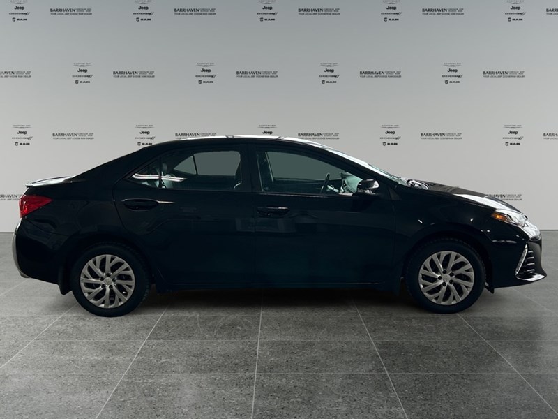 2019 Toyota Corolla SE | Ultra Low KM's