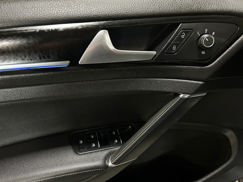 2019 Volkswagen Golf R DSG | Ultra Low KM's