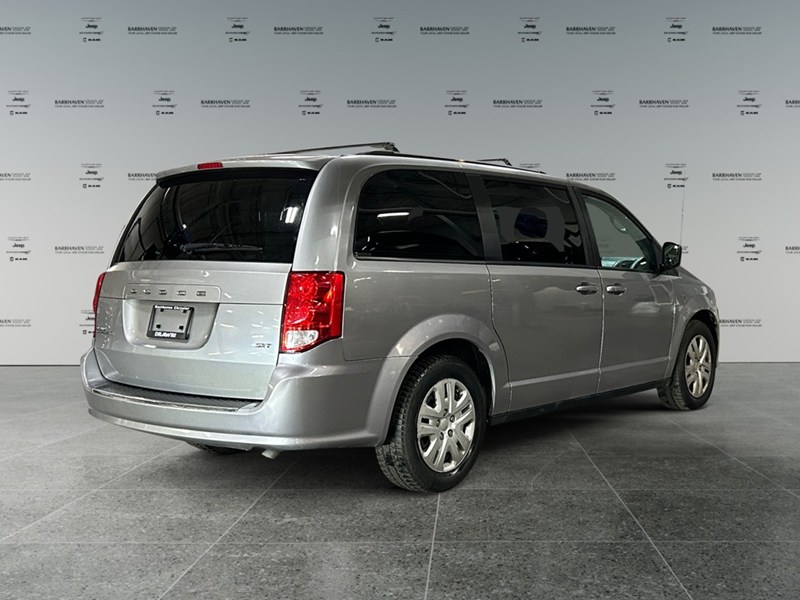 2017 Dodge Grand Caravan SXT | Stow N GO