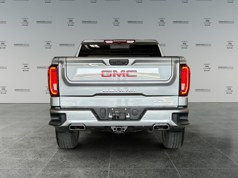 2023 GMC Sierra 1500 4WD Crew Cab 147" Denali