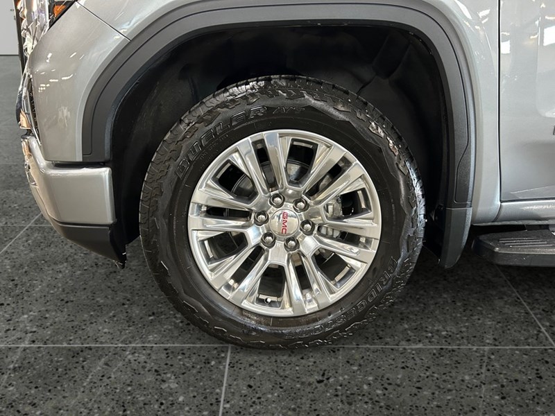 2023 GMC Sierra 1500 4WD Crew Cab 147" Denali