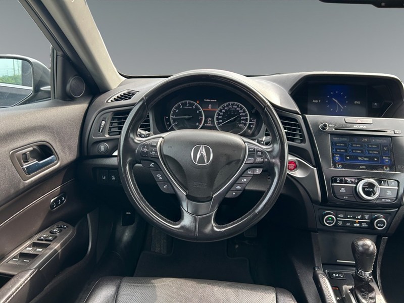 2017 Acura ILX Premium | Ultra Low KM's