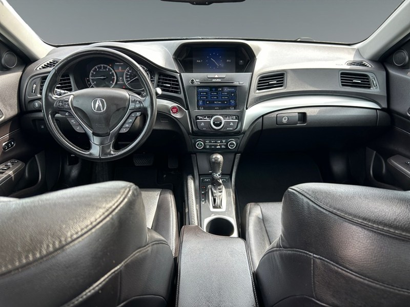 2017 Acura ILX Premium | Ultra Low KM's