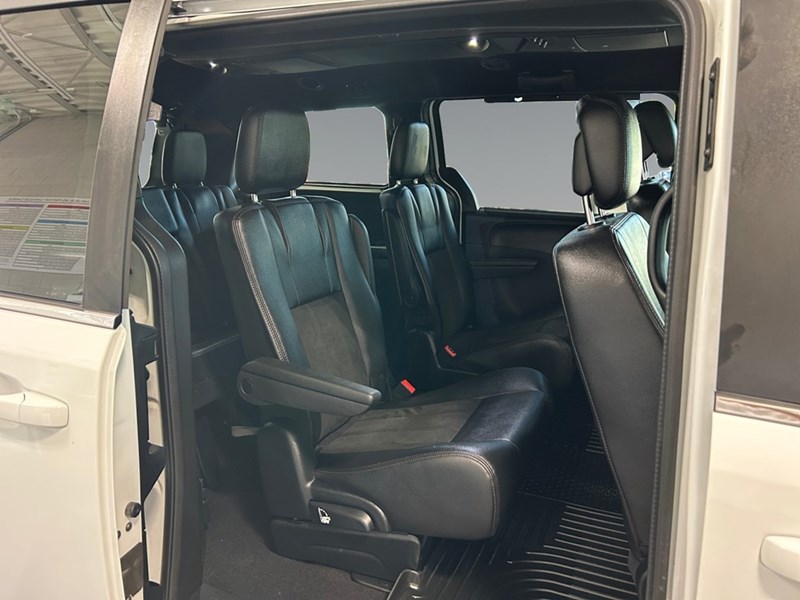 2020 Dodge Grand Caravan Premium Plus