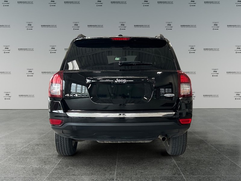 2016 Jeep Compass 4WD High Altitude | Sunroof | Leather | Low KM's