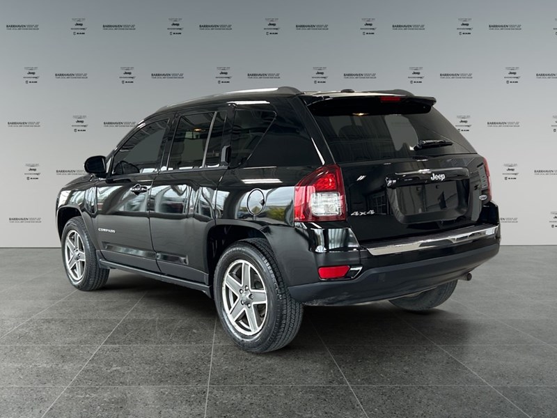 2016 Jeep Compass 4WD High Altitude | Sunroof | Leather | Low KM's