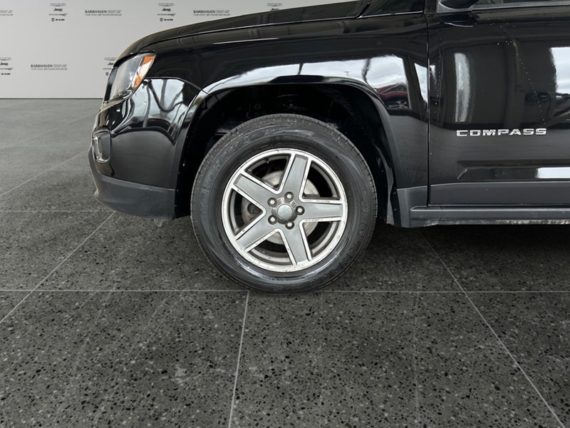 2016 Jeep Compass 4WD High Altitude | Sunroof | Leather | Low KM's