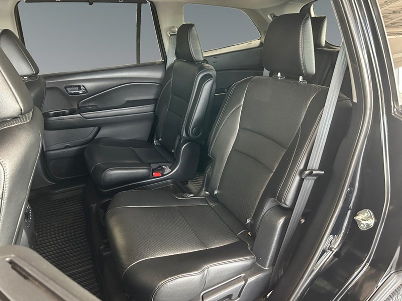 2018 Honda Pilot Touring | Low KM's