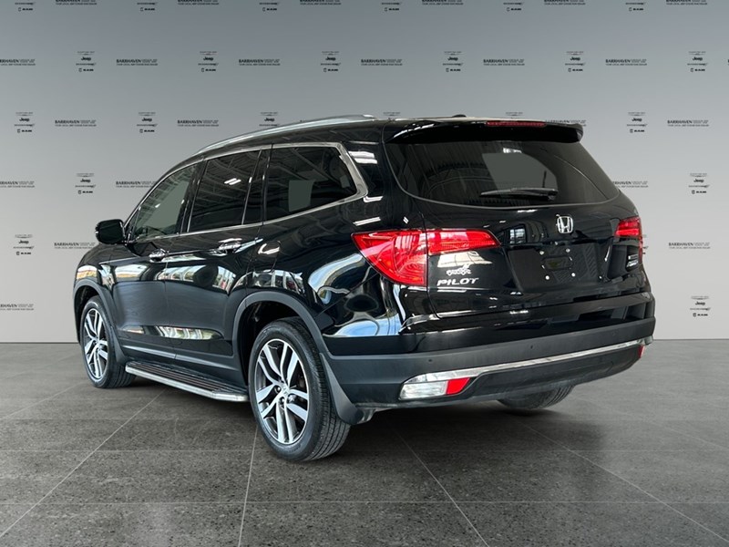 2018 Honda Pilot Touring | Low KM's