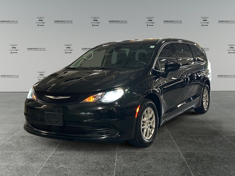 2022 Chrysler Grand Caravan SXT | Low KM's