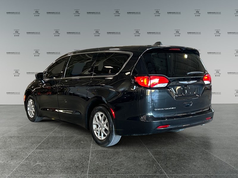 2022 Chrysler Grand Caravan SXT | Low KM's